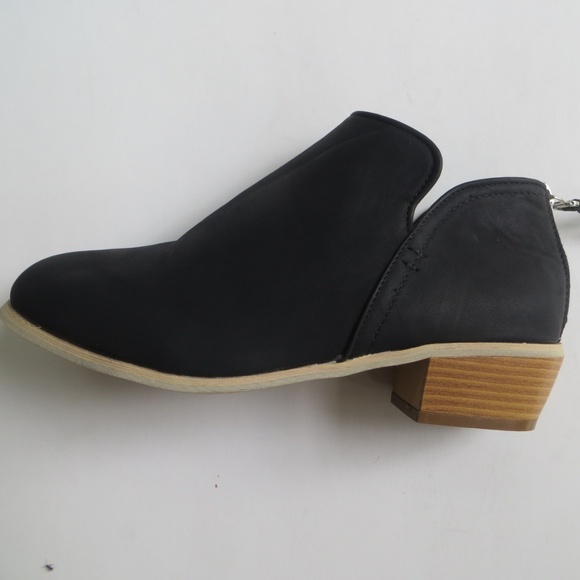 BLACK VEGAN   BOOTIES - Picture 2 of 4